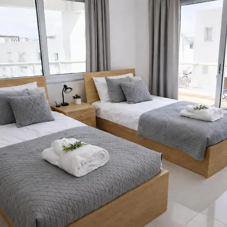 Modern Villa, 4 Bedrooms, Private Pool, Close To Coral Bay Strip * Peyia