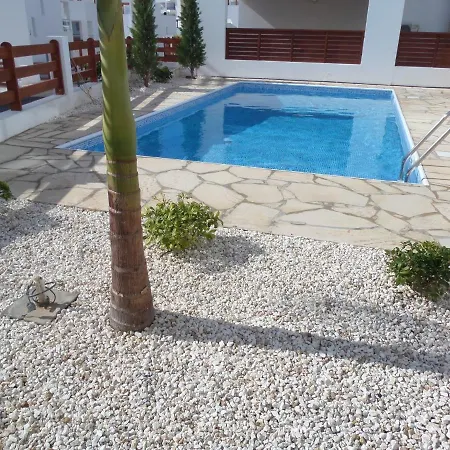 Modern Villa, 4 Bedrooms, Private Pool, Close To Coral Bay Strip Βίλα Πέγεια