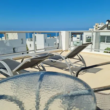 Βίλα Modern Villa, 4 Bedrooms, Private Pool, Close To Coral Bay Strip