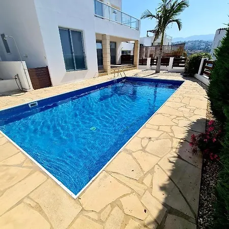 Modern Villa, 4 Bedrooms, Private Pool, Close To Coral Bay Strip * Peyia