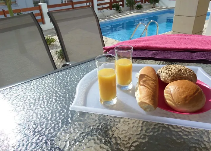 Modern Villa, 4 Bedrooms, Private Pool, Close To Coral Bay Strip Villa Peyia