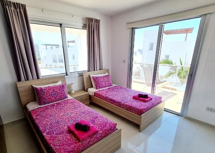 Modern Villa, 4 Bedrooms, Private Pool, Close To Coral Bay Strip Peyia