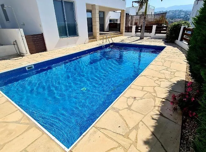 Modern Villa, 4 Bedrooms, Private Pool, Close To Coral Bay Strip * Peyia